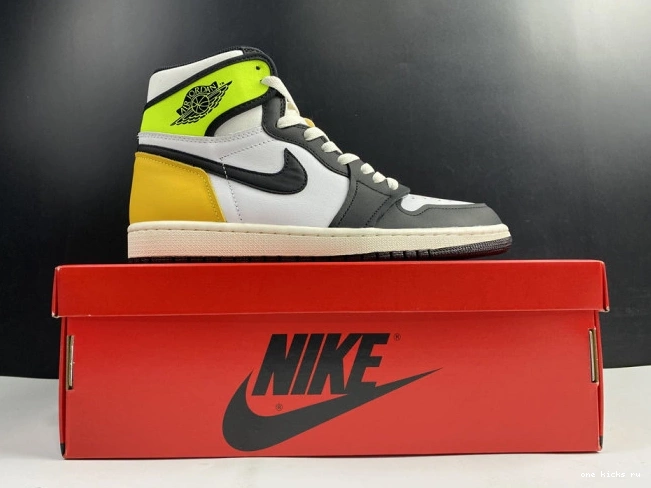 Rep Onekick 1 OG 'VOLT RETRO JORDAN HIGH GOLD' 555088-118 AIR 0720